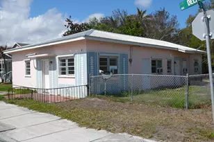 1400 Delaware Ave, Fort Pierce, FL 34950 - Photo 1