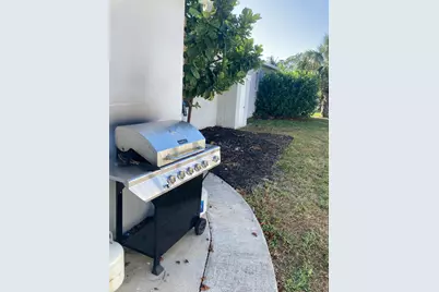 5101 Spruce Avenue, West Palm Beach, FL 33407 - Photo 1