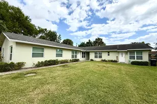 8746 Sunset Dr, Palm Beach Gardens, FL 33410 - Photo 1