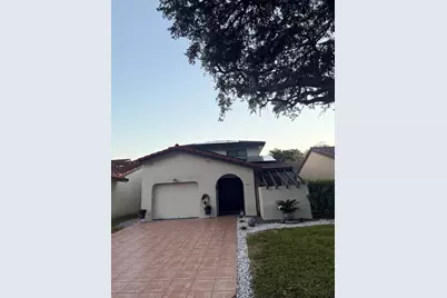 6636 NW 178th Terrace, Hialeah, FL 33015 - Photo 1