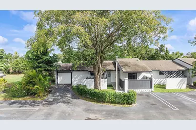 107 Conaskonk Circle, Royal Palm Beach, FL 33411 - Photo 1