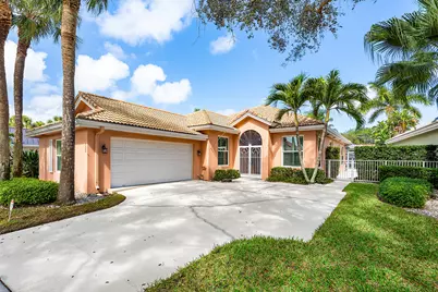 132 E Hampton Way, Jupiter, FL 33458 - Photo 1