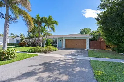 136 Oregon Lane, Boca Raton, FL 33487 - Photo 1