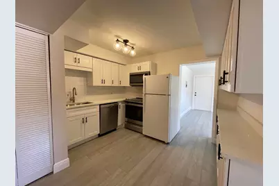 701 SE 4th Street #Apt West, Boynton Beach, FL 33435 - Photo 1