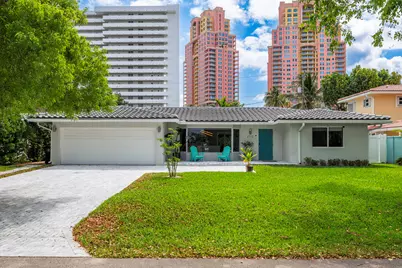 2112 NE 32nd Avenue, Fort Lauderdale, FL 33305 - Photo 1