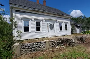 343 W Main St, Searsport, ME 04974 - Photo 22