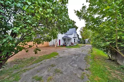 34 Charles Street, Houlton, ME 04730 - Photo 16
