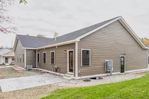 18 Daybreak Ln, Windham, ME 04062 - Photo 6