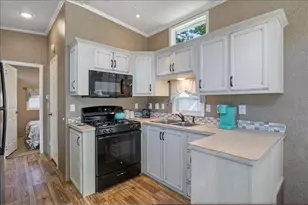 9 Bourne Ave, Wells, ME 04090 - Photo 14