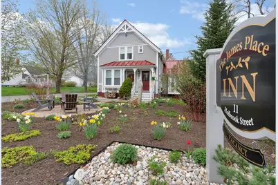 11 Holbrook Street, Freeport, ME 04032 - Photo 2