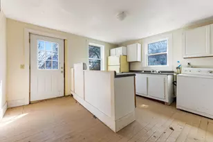 76 Fish St, Thomaston, ME 04861 - Photo 16
