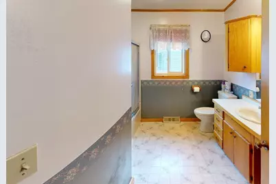 180 Bowdoin Street, Millinocket, ME 04462 - Photo 28