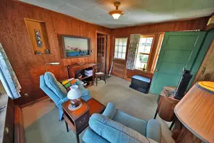 33 Pleasant St, Houlton, ME 04730 - Photo 8