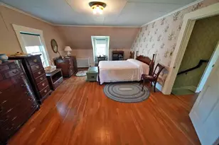 33 Pleasant St, Houlton, ME 04730 - Photo 56