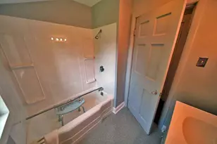 33 Pleasant St, Houlton, ME 04730 - Photo 66