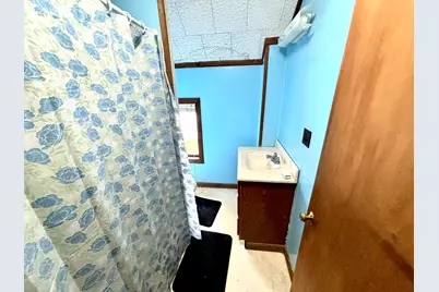 85 School Street, Millinocket, ME 04462 - Photo 18