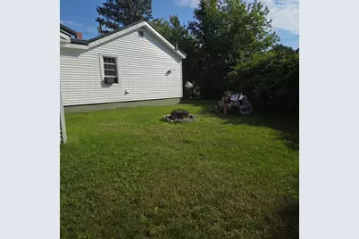 17 Willow Street, Howland, ME 04448 - Photo 6