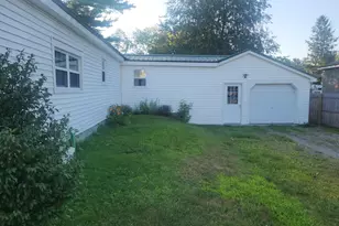 17 Willow St, Howland, ME 04448 - Photo 4