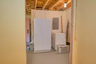 208 Congress St, Belfast, ME 04915 - Photo 22