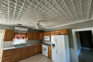 36 Sherman St, Island Falls, ME 04747 - Photo 8