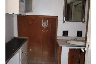 289 Main St, Canaan, ME 04924 - Photo 16