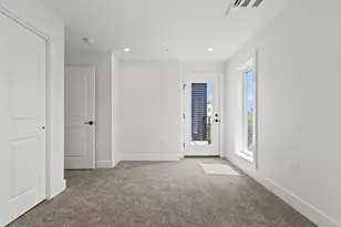 41 W Presumpscot St, Portland, ME 04103 - Photo 36