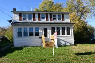 8 Judd St, Presque Isle, ME 04769 - Photo 4