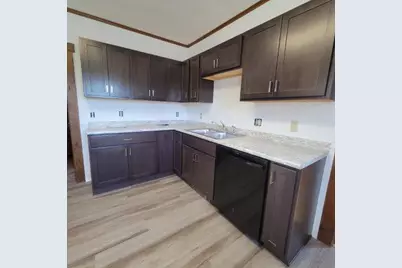 49 W Broadway, Lincoln, ME 04457 - Photo 2