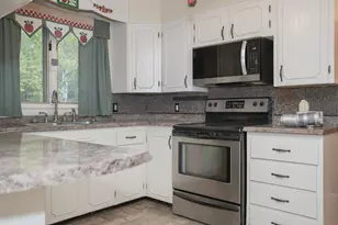 17 Oak St, Jay, ME 04239 - Photo 6