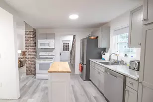 94 S Maple St, Greenville, ME 04441 - Photo 10