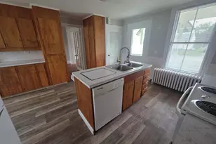 80 Rankin St, Rockland, ME 04841 - Photo 8