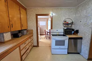 39 Washington St, Caribou, ME 04736 - Photo 18