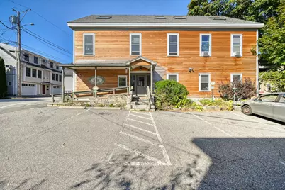 9 Union Street, Hallowell, ME 04347 - Photo 2