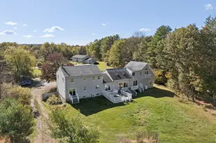 17 Chestnut Dr, Topsham, ME 04086 - Photo 8