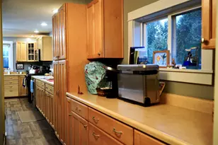 448 Elm St, Newport, ME 04953 - Photo 14