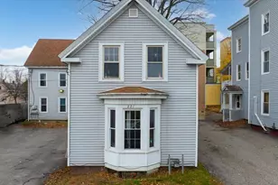 227 Blake St, Lewiston, ME 04240 - Photo 4