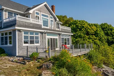38 W. Main W Main Street, Vinalhaven, ME 04863 - Photo 2