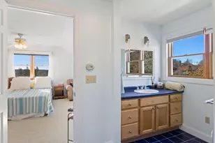 38 W Main W Main St, Vinalhaven, ME 04863 - Photo 32