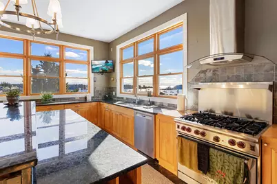 38 W. Main W Main Street, Vinalhaven, ME 04863 - Photo 12