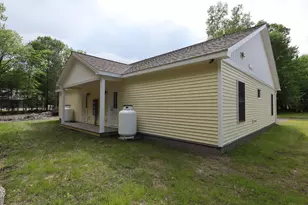 34 Lewis St, Greenville, ME 04441 - Photo 2