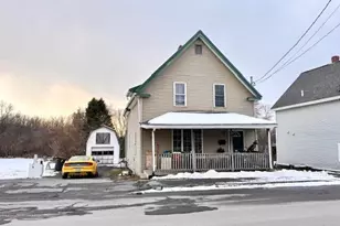 43 Market St, Fort Kent, ME 04743 - Photo 2