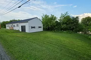 29 Exchange St, Presque Isle, ME 04769 - Photo 4