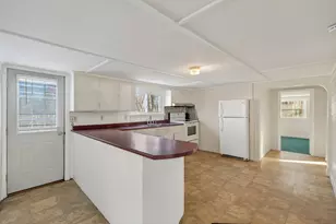 14 Osborne St, Fairfield, ME 04937 - Photo 12