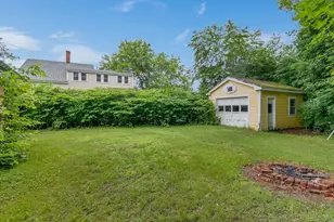 14 Osborne St, Fairfield, ME 04937 - Photo 4