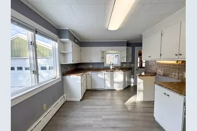 31 Edwards Street, Lincoln, ME 04457 - Photo 6