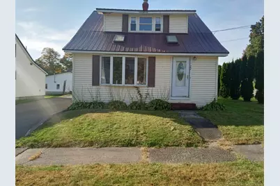 22 Pine Street, East Millinocket, ME 04430 - Photo 2