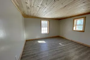 296 N Main St, Pittsfield, ME 04967 - Photo 10