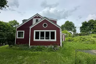 103 Pleasant St, Dexter, ME 04930 - Photo 4