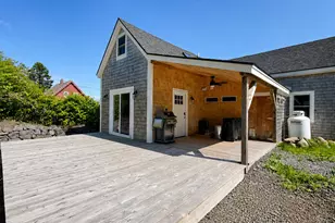 53 Washington St, Lubec, ME 04652 - Photo 26