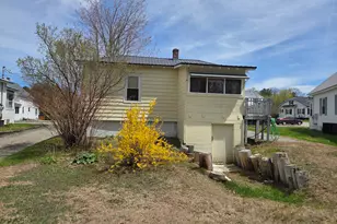 90 Bates St, Millinocket, ME 04462 - Photo 26